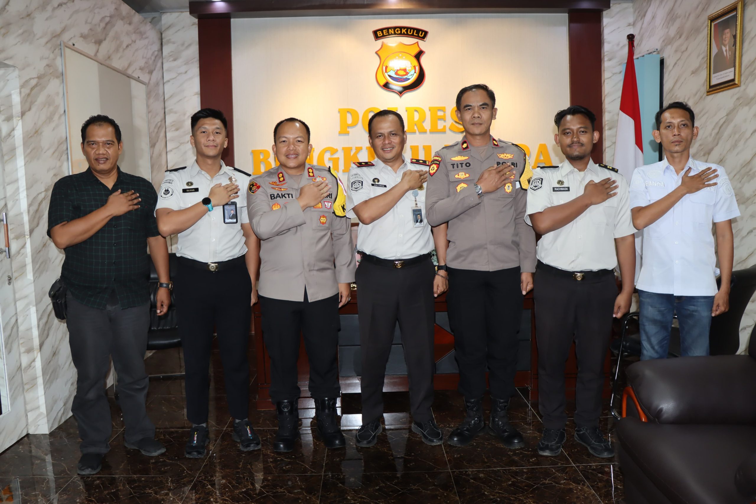 ​Perkuat Sinergitas, Kepala Kantor Imigrasi Bengkulu Utara Sambangi Polres Bengkulu Utara