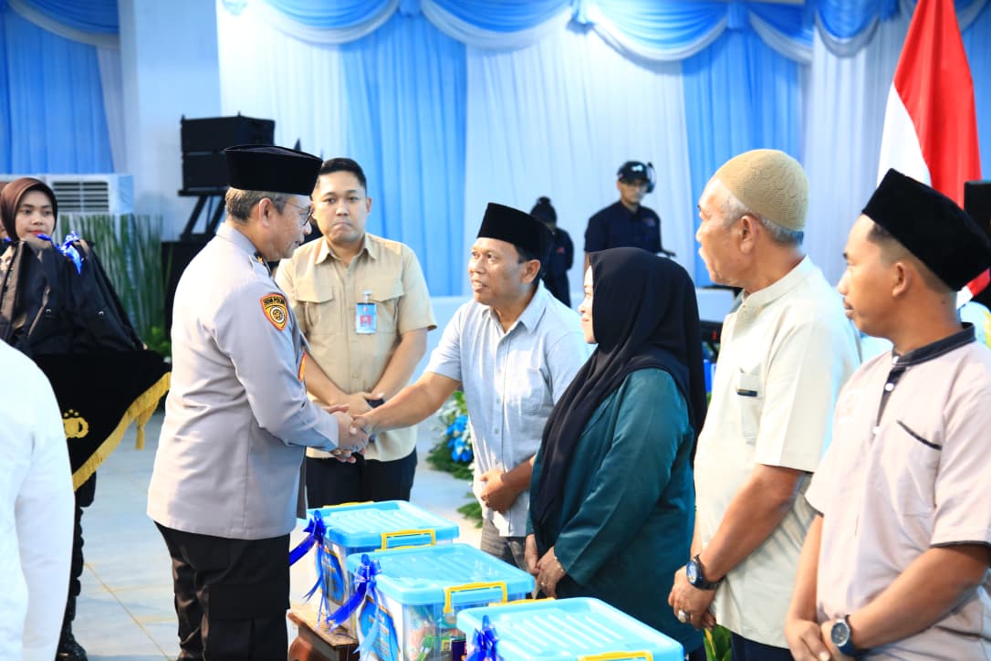 Pembangunan SMA Kemala Taruna Bhayangkara Bogor Capai 60 Persen, Polri Gelar Buka Puasa Bersama Warga Gunung Sindur